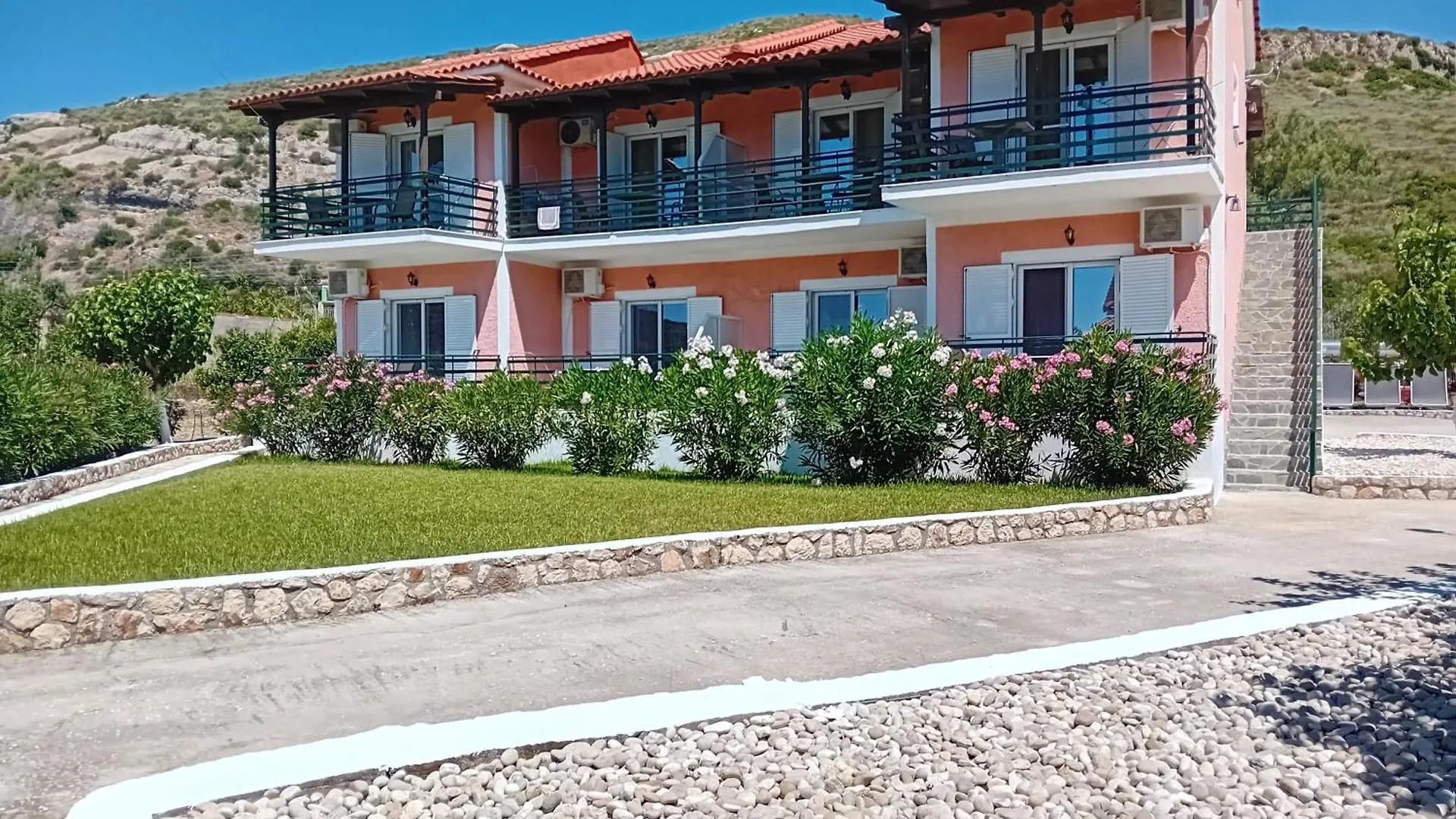 Lejlighedshotel Peristera Apartments Katelios Grækenland